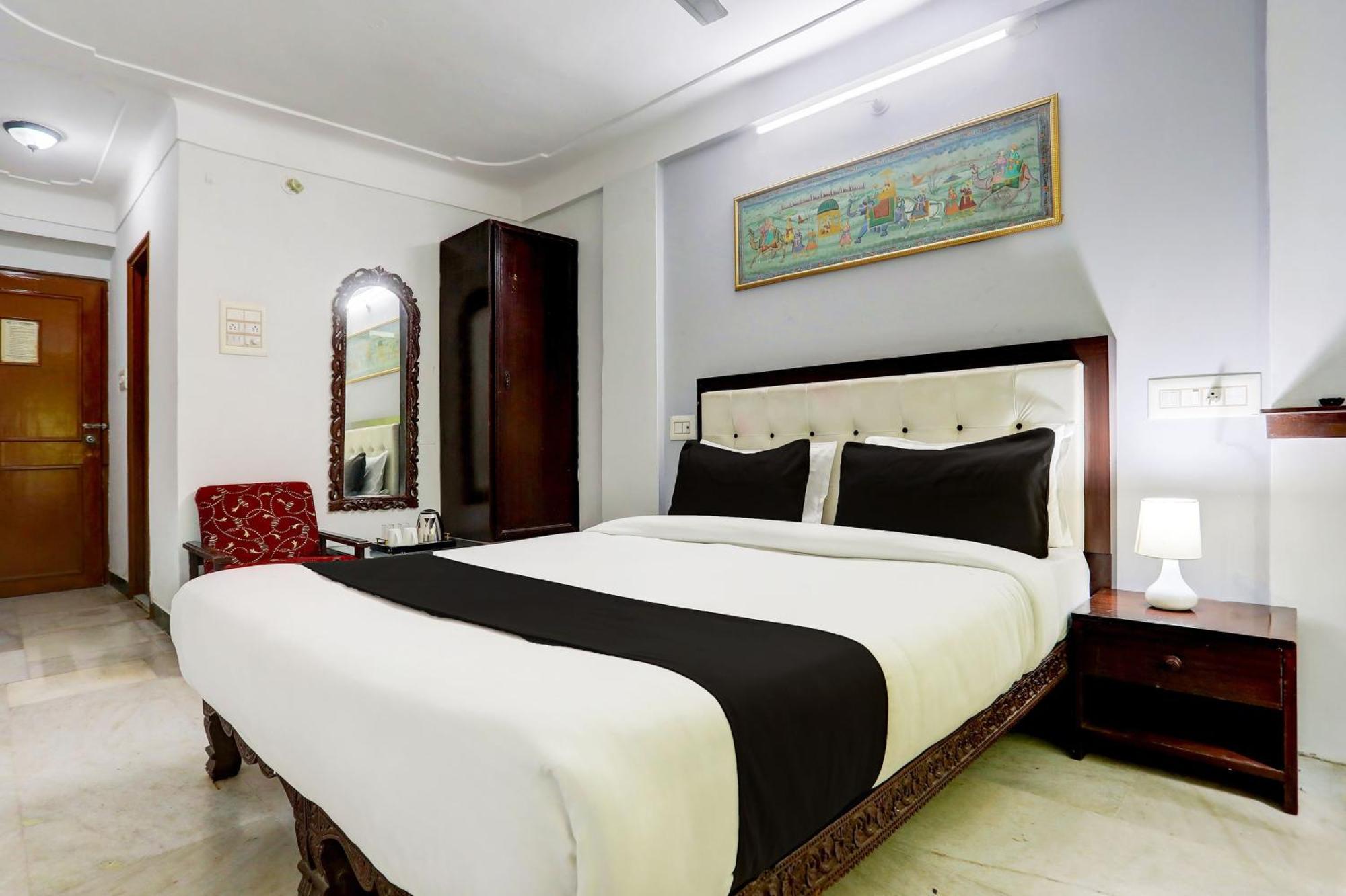 Super Collection O Lake Palace Road Udaipur Exterior photo