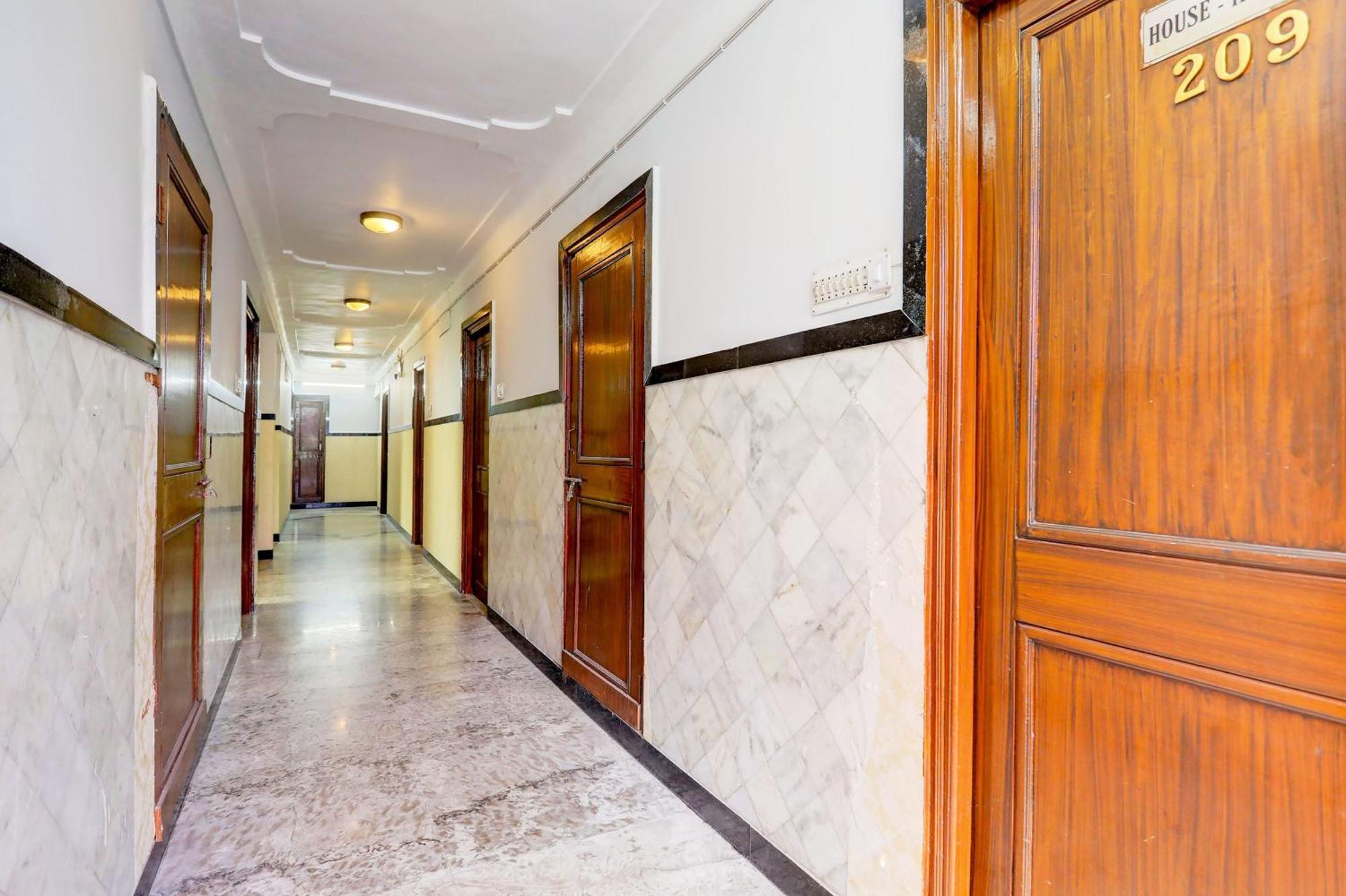 Super Collection O Lake Palace Road Udaipur Exterior photo